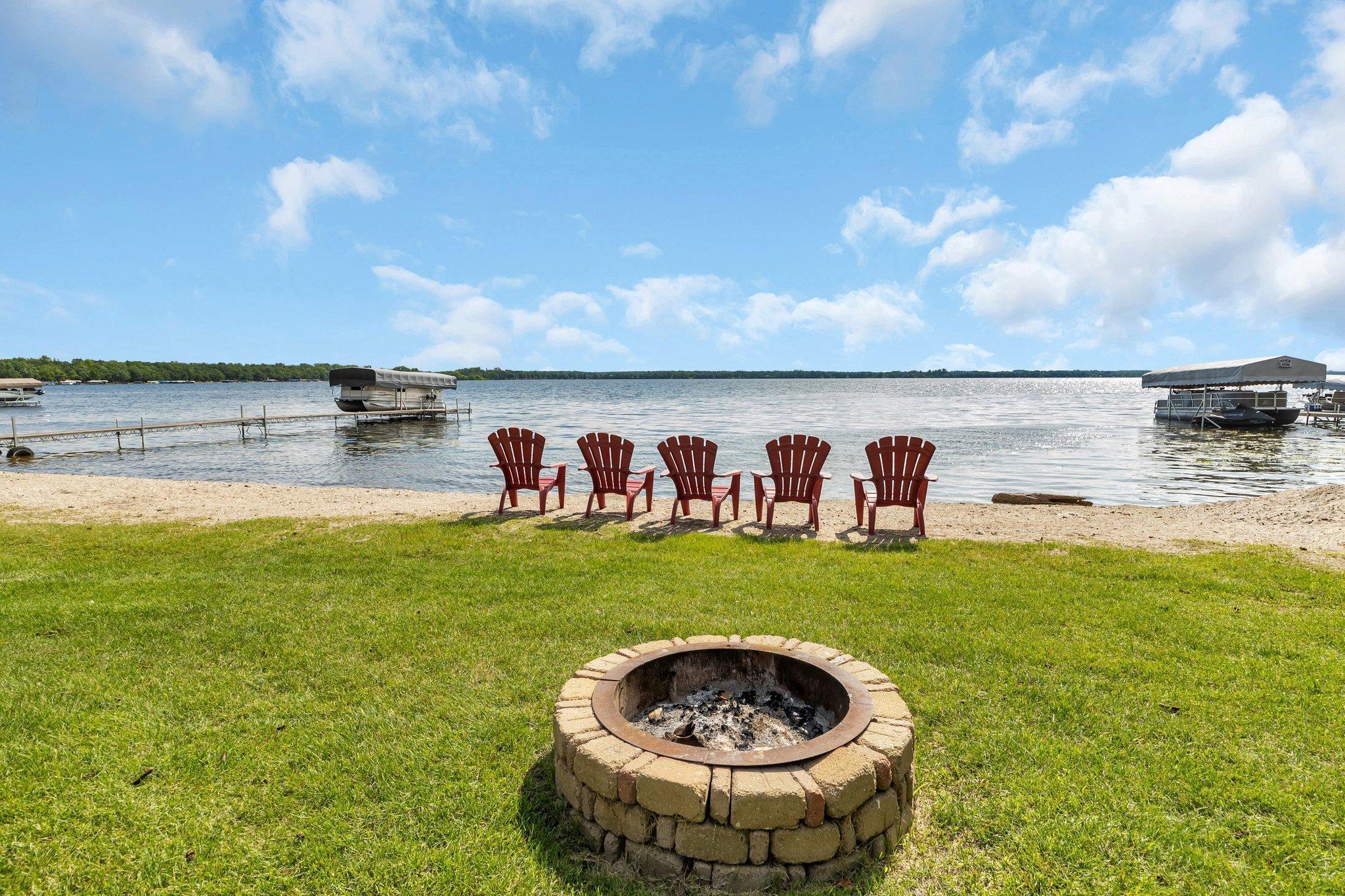 46376 Jungle Shore Trail Perham, MN 56573 - Photo 4 of 71