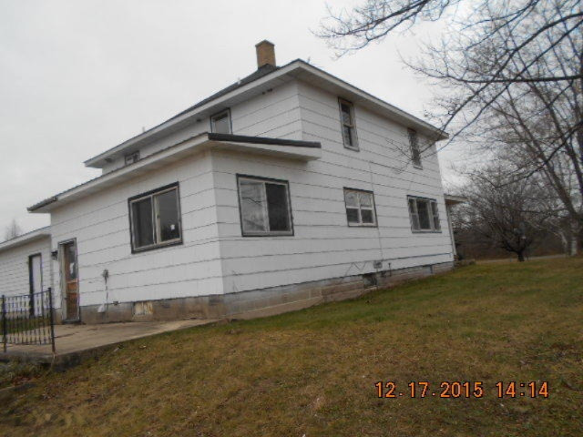4119 Milarch Road Manistee, MI 49660 - Photo 5 of 33 032