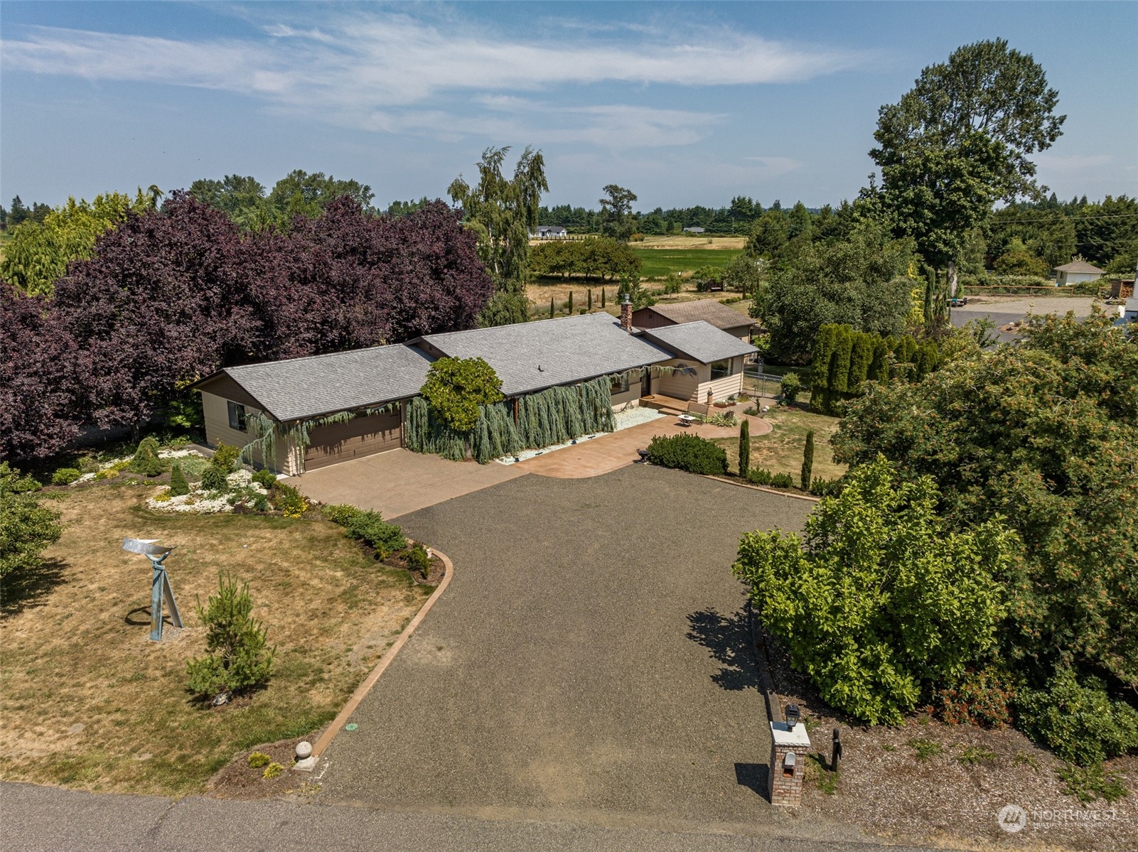 122 Applegate Lane Sequim, WA 98382 - Photo 33 of 39 Gallery Image 33