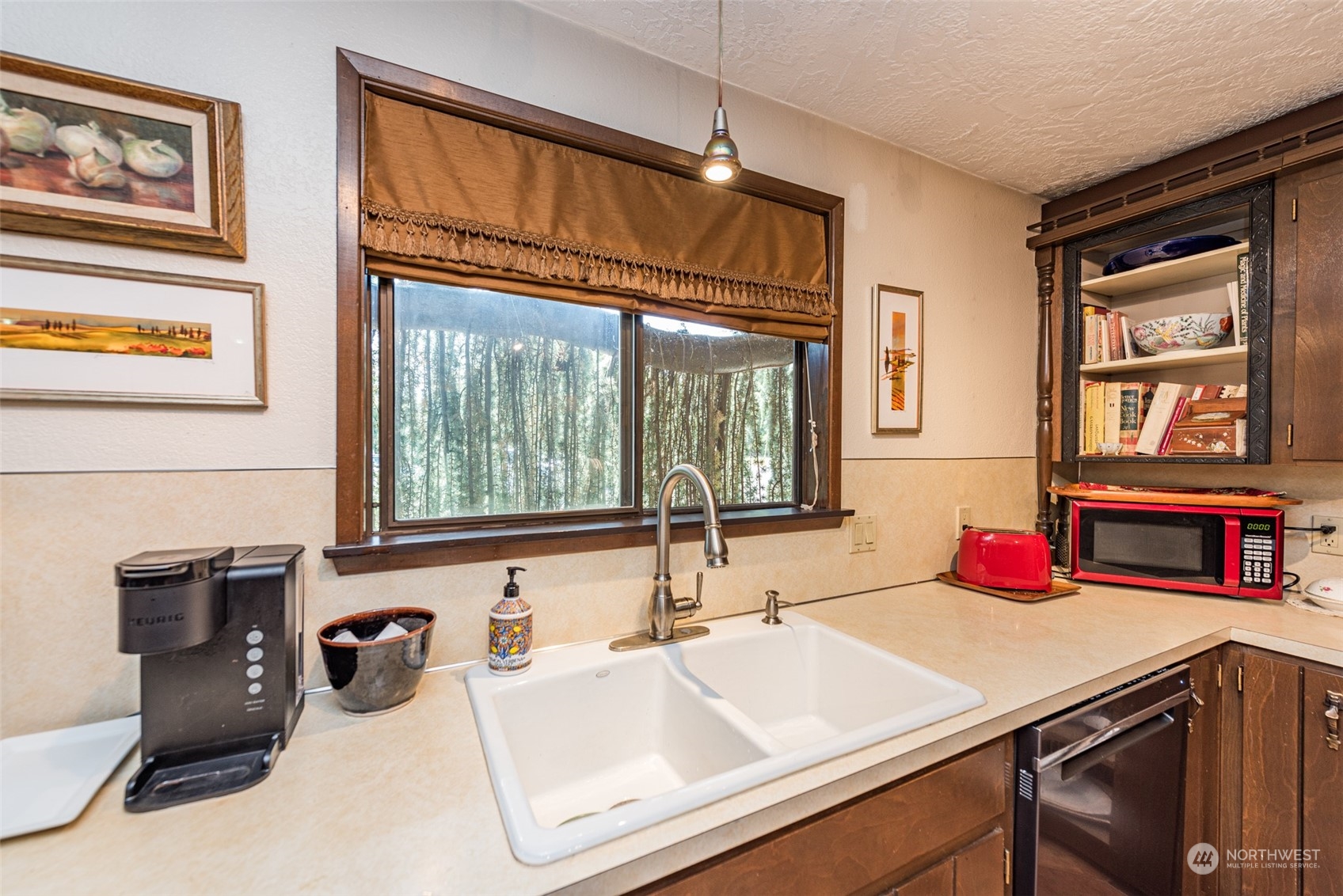 122 Applegate Lane Sequim, WA 98382 - Photo 10 of 39 Gallery Image 10