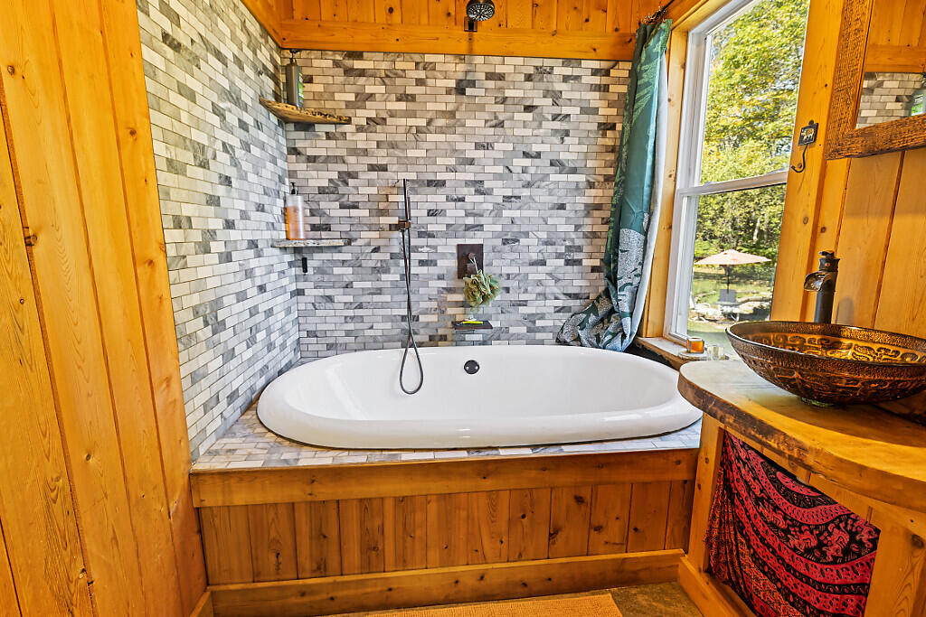 564 Hussey Hill Road Vassalboro, ME 04989 - Photo 37 of 99 31_BP5A0156_DxO_mls