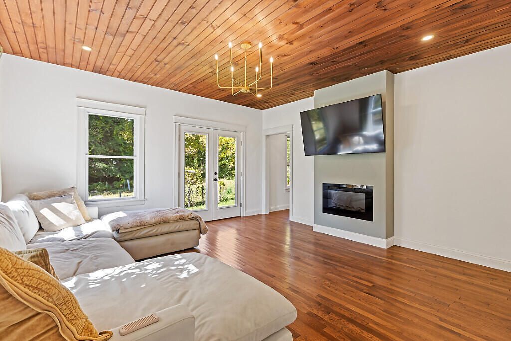 564 Hussey Hill Road Vassalboro, ME 04989 - Photo 59 of 99 51_BP5A0243_DxO_mls