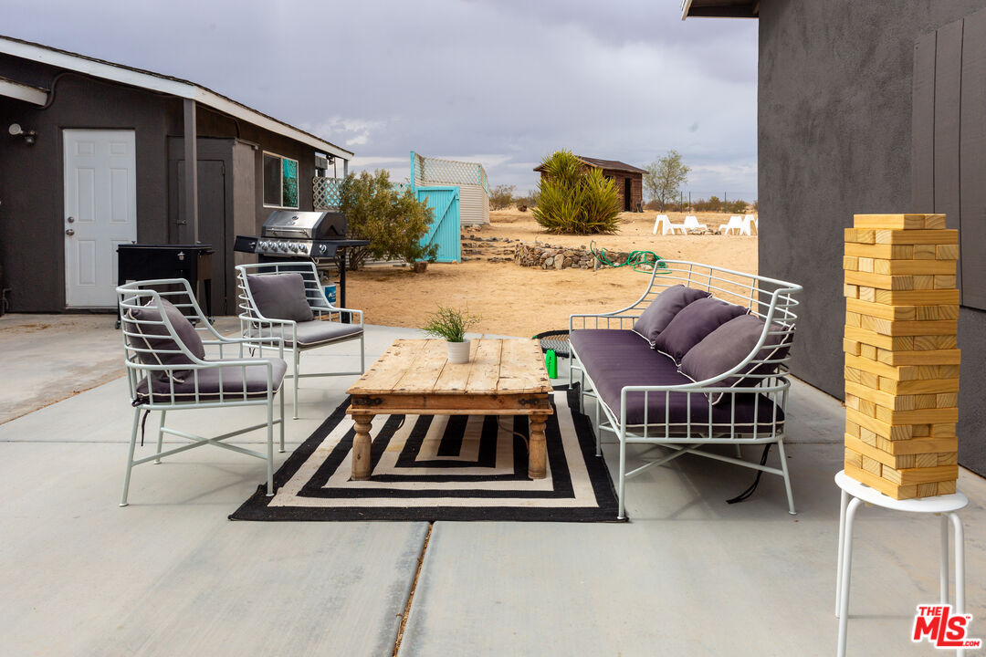 2651 Foxy Flats Road Joshua Tree, CA 92252 - Photo 12 of 61