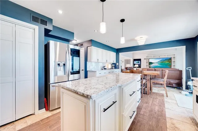 $499,900 | 16424 East George Franklyn Drive, Independence, MO 64055