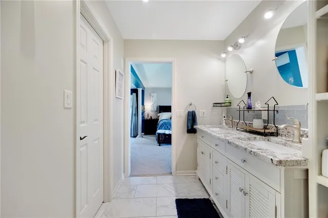 $499,900 | 16424 East George Franklyn Drive, Independence, MO 64055