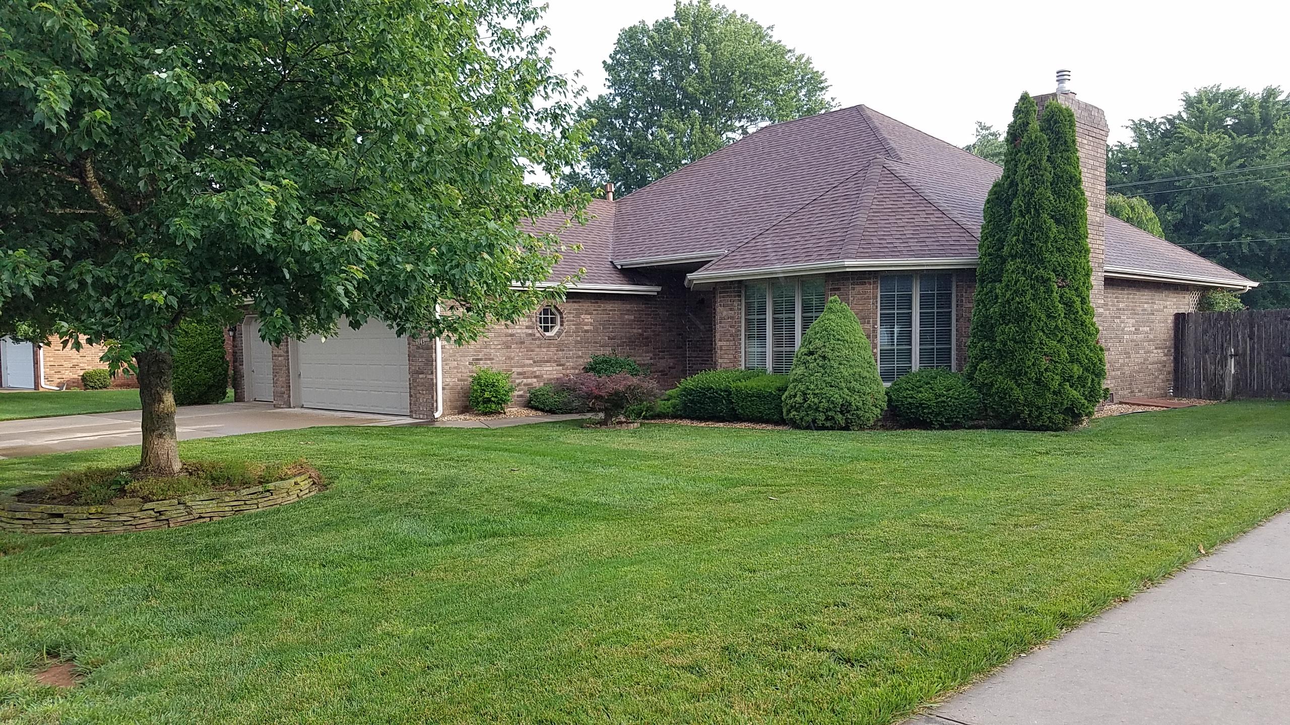 1943 East Ridgewood Drive Springfield, MO 65804 - Photo 1 of 1 20190604_071849