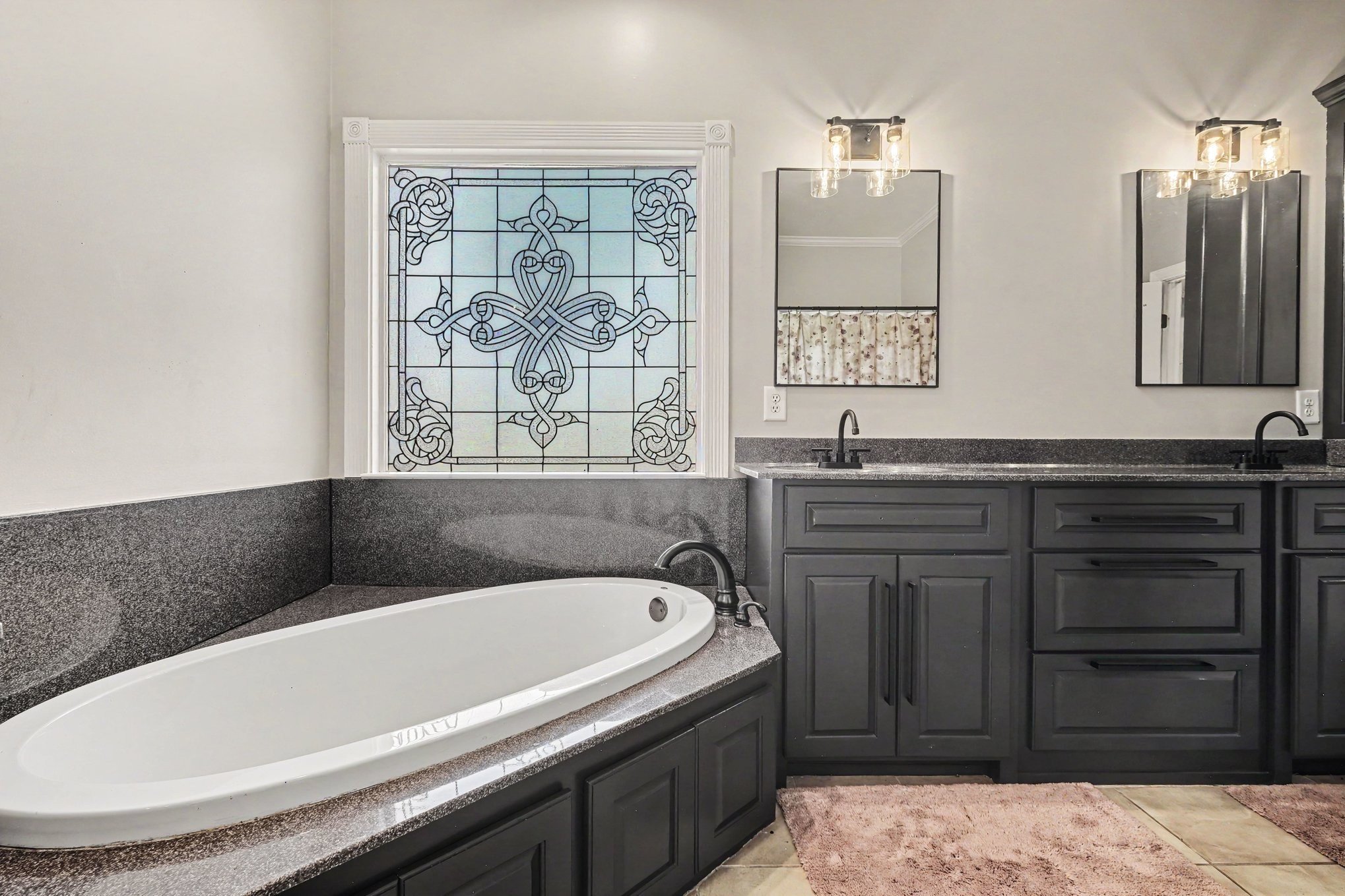 2829 Anes Station Road Lewisburg, TN 37091 - Photo 29 of 43 a bathroom with a bathtub and a sink