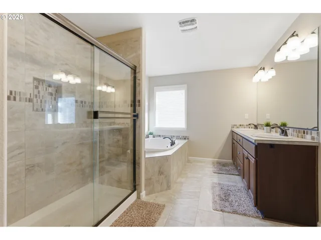 $585,000 | 3750 Southeast McKenzie Avenue, Hillsboro, OR 97123