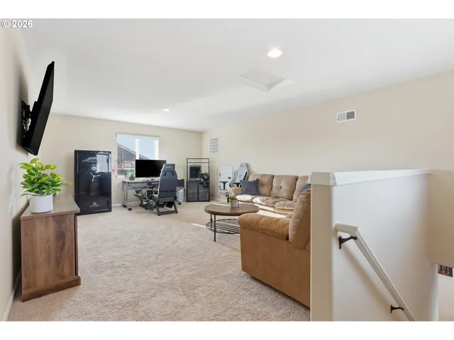 $585,000 | 3750 Southeast McKenzie Avenue, Hillsboro, OR 97123