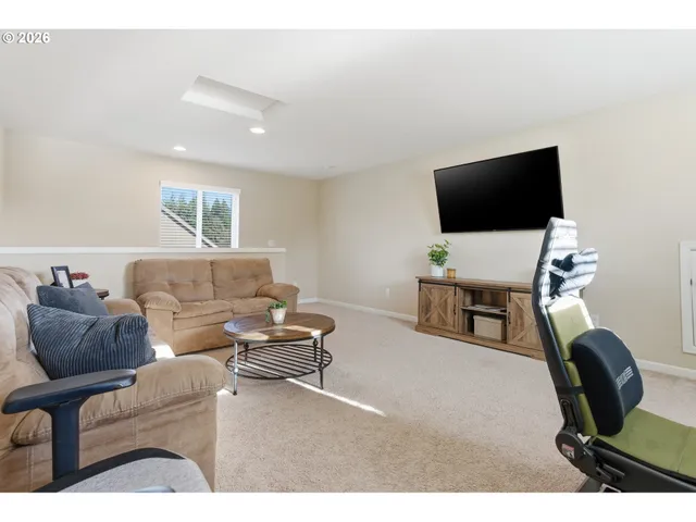 $585,000 | 3750 Southeast McKenzie Avenue, Hillsboro, OR 97123