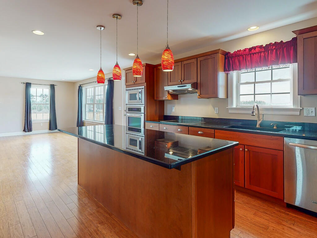 579 River Road Biddeford, ME 04005 - Photo 5 of 43 579RiverRd-Dayton-04
