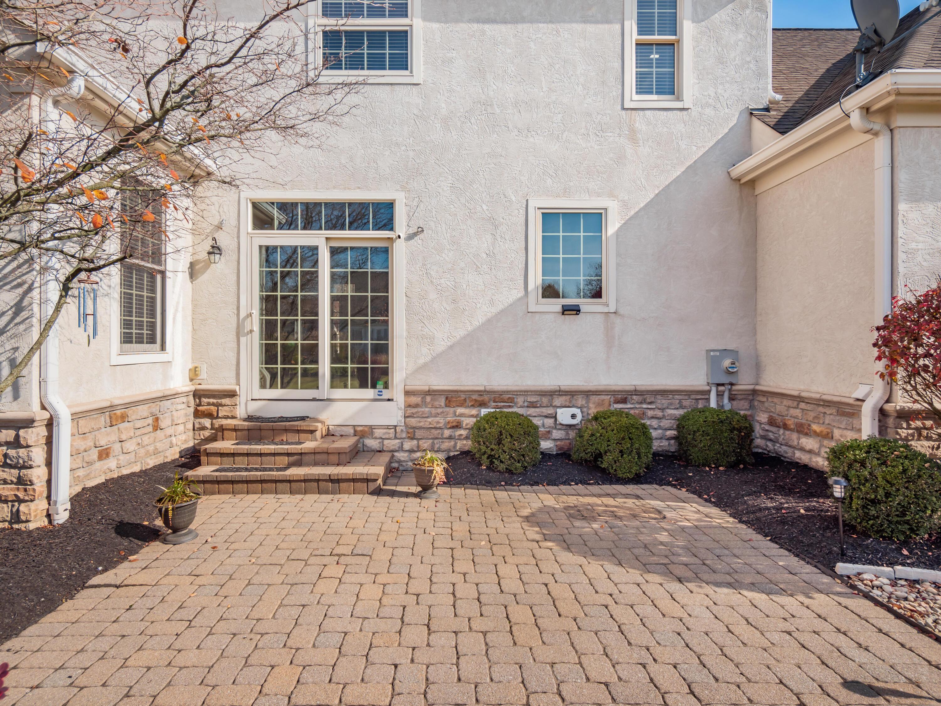 5949 Dunheath Loop Dublin, OH 43016 - Photo 49 of 57 Paver Patio