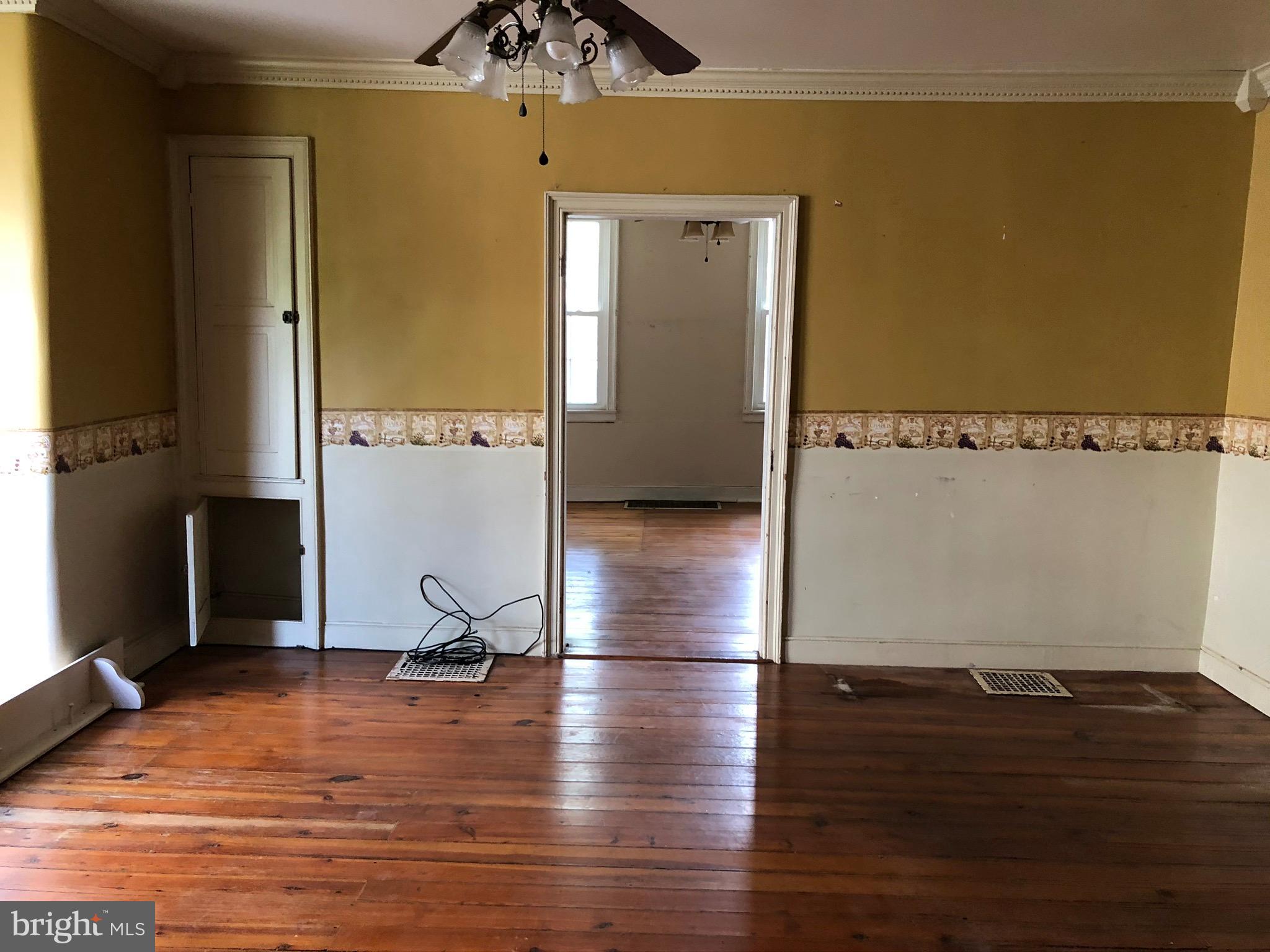 9 Cumberland Street Clear Spring, MD 21722 - Photo 11 of 22 Dining room