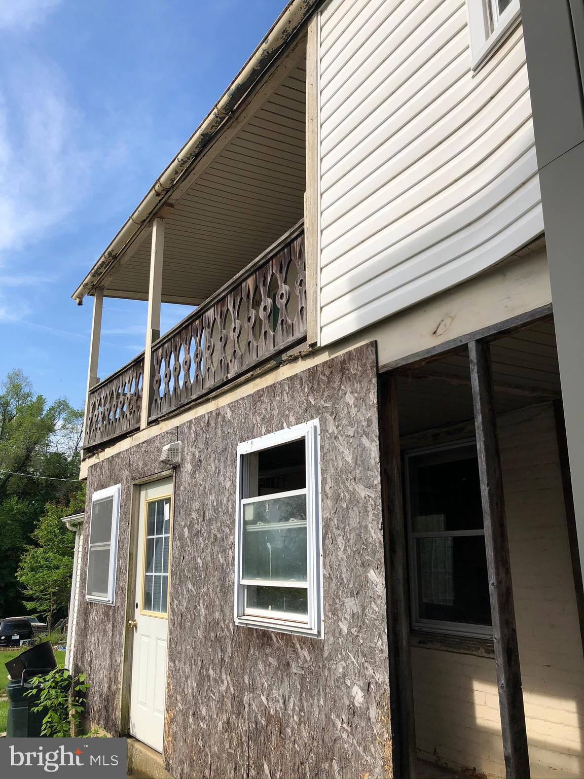 9 Cumberland Street Clear Spring, MD 21722 - Photo 3 of 22 Back side near yard - be careful on porches