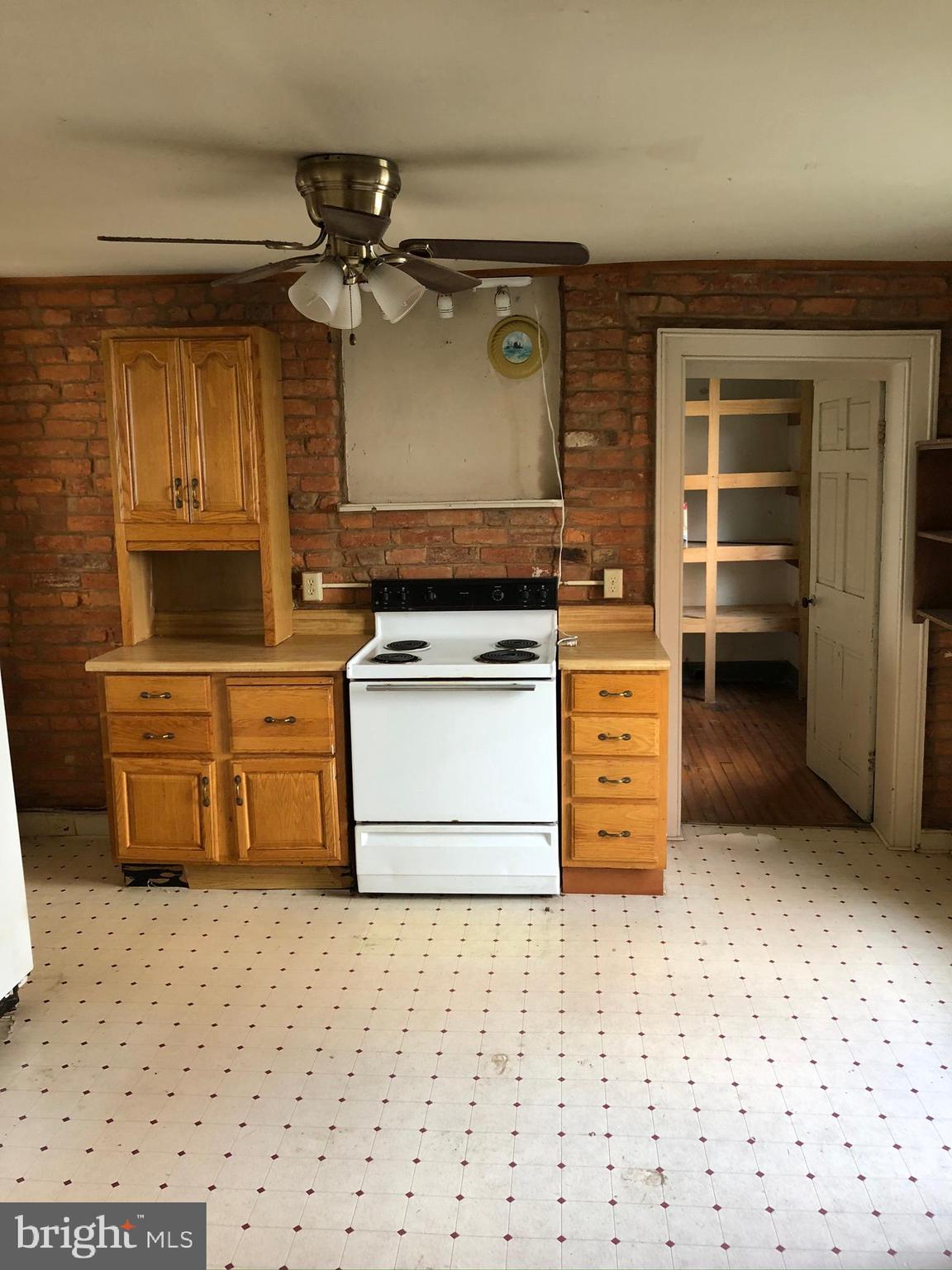 9 Cumberland Street Clear Spring, MD 21722 - Photo 7 of 22 Kitchen