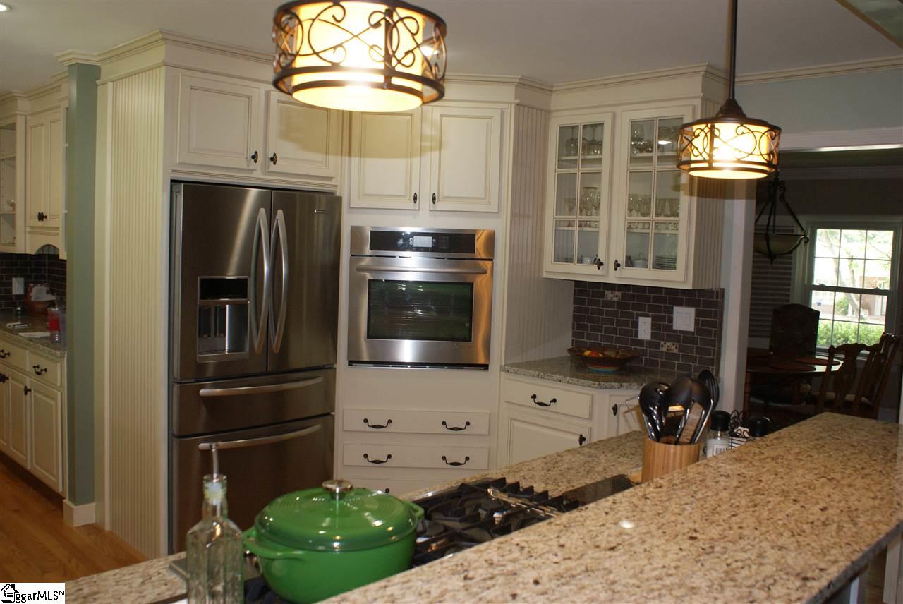 5 Riviera Drive Greenville, SC 29615 - Photo 8 of 27 Gallery Image 8