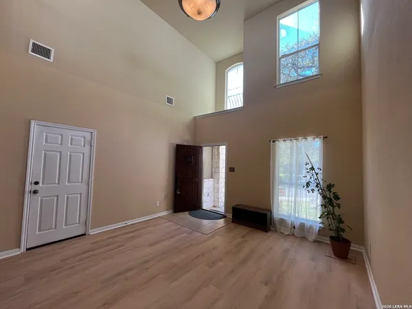 $2,700 | 7518 Eagle Ledge, San Antonio, TX 78249