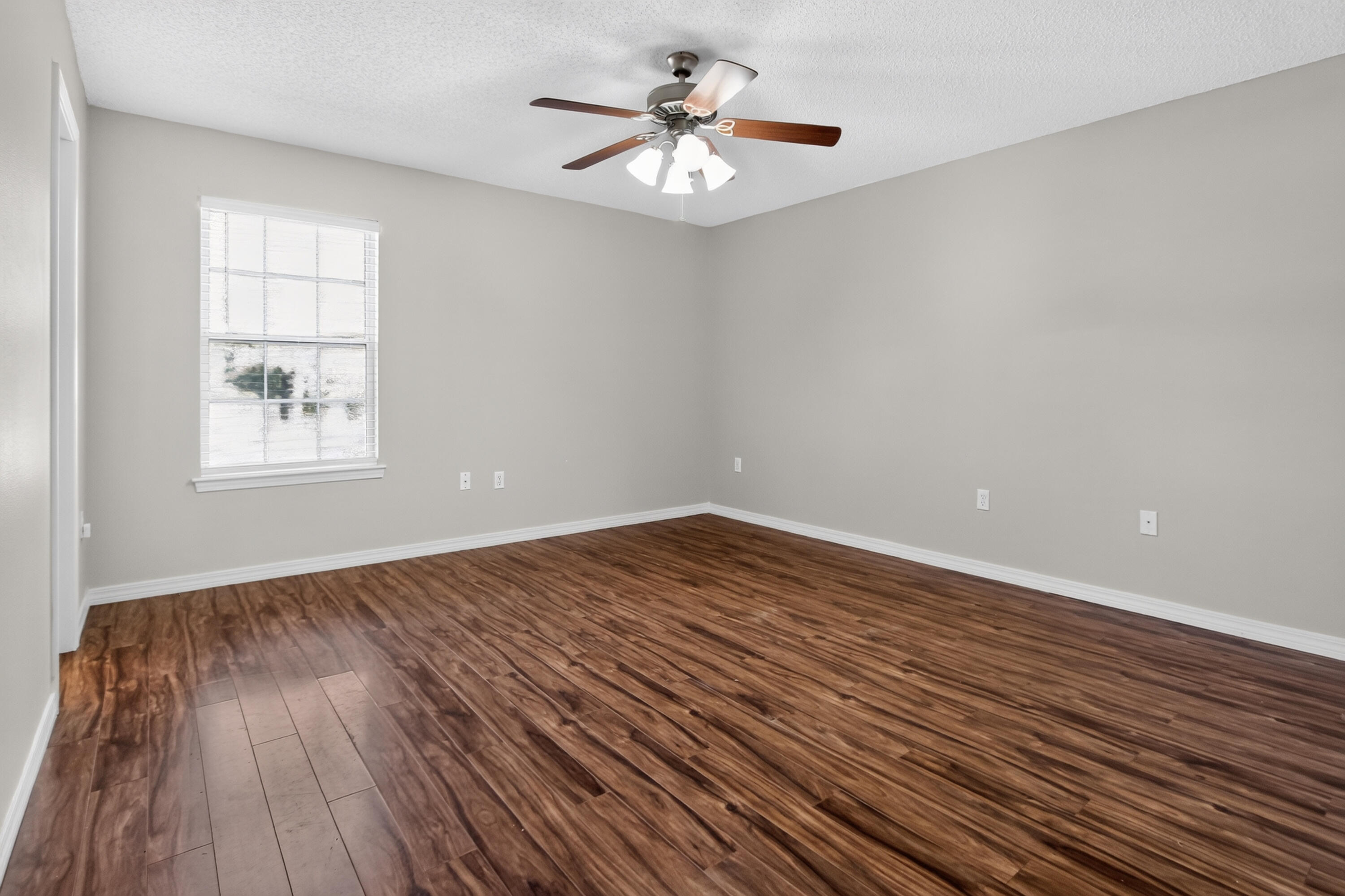 3151 Forrest Avenue Crestview, FL 32539 - Photo 21 of 28 IMG_3624