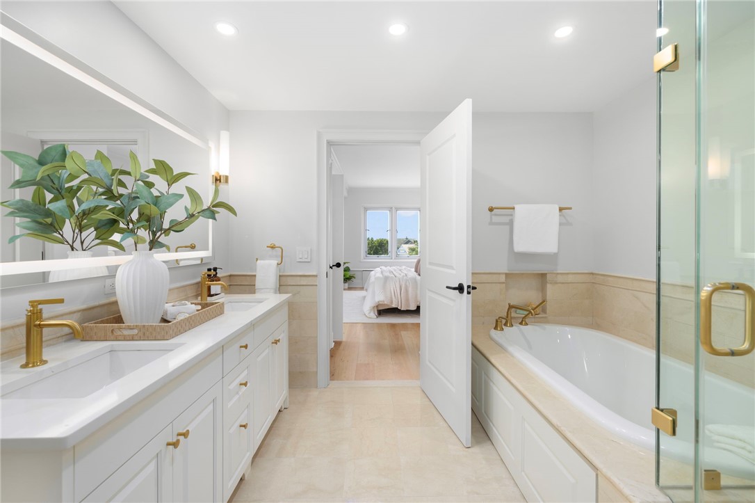 1 Tower Drive, Unit 302 Portsmouth, RI 02871 - Photo 14 of 37