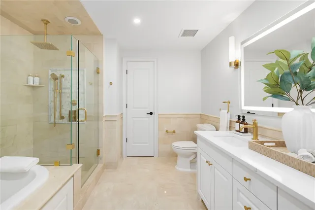 $699,000 | 1 Tower Drive, Unit 302, Portsmouth, RI 02871