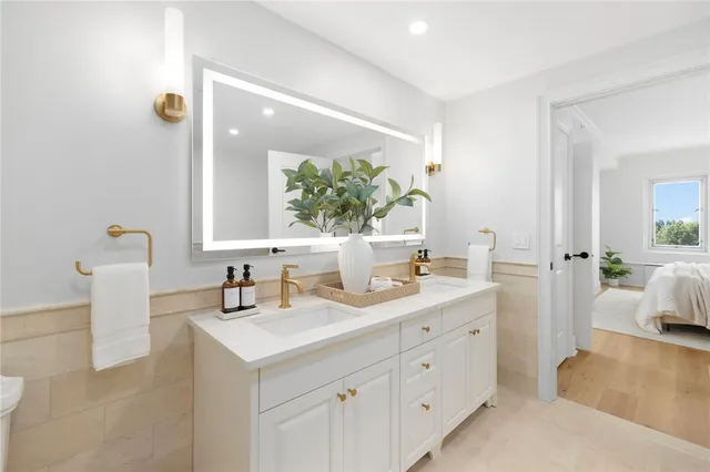 $699,000 | 1 Tower Drive, Unit 302, Portsmouth, RI 02871