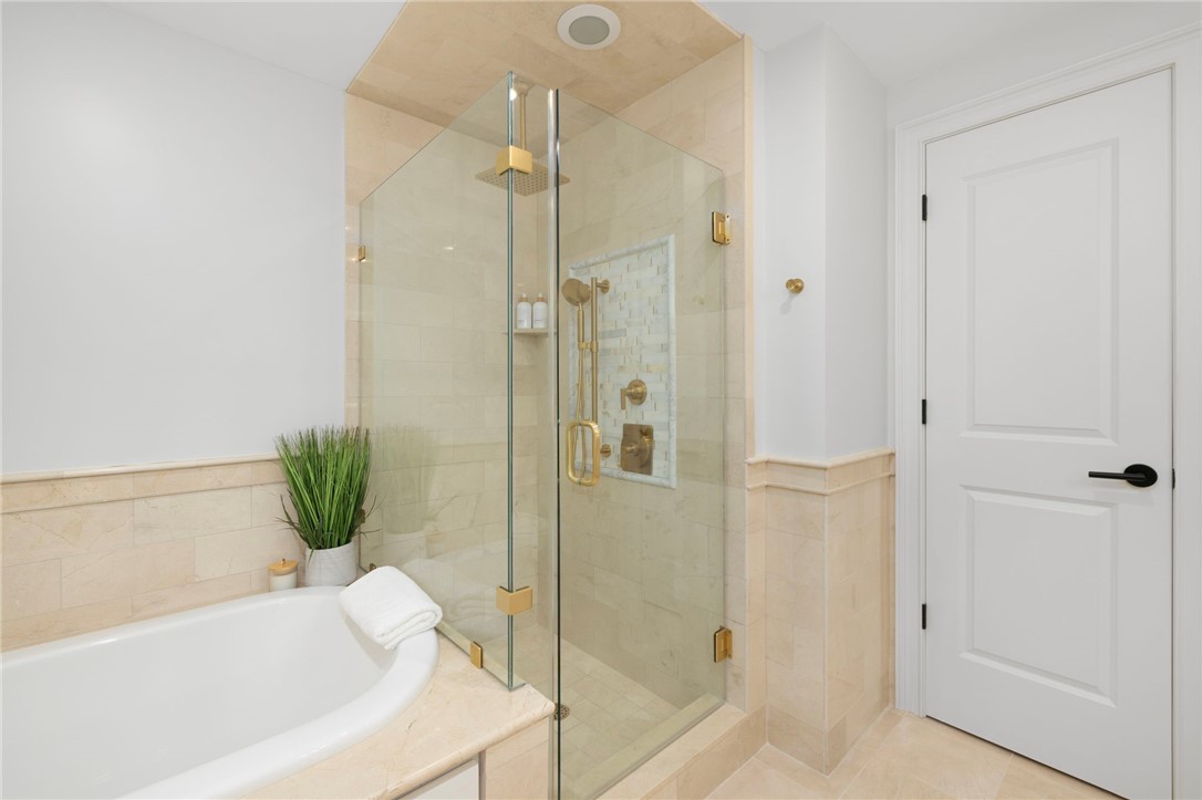 1 Tower Drive, Unit 302 Portsmouth, RI 02871 - Photo 17 of 37