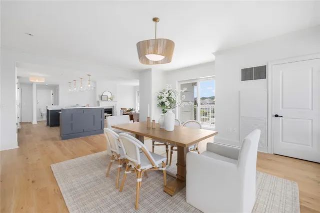 $699,000 | 1 Tower Drive, Unit 302, Portsmouth, RI 02871