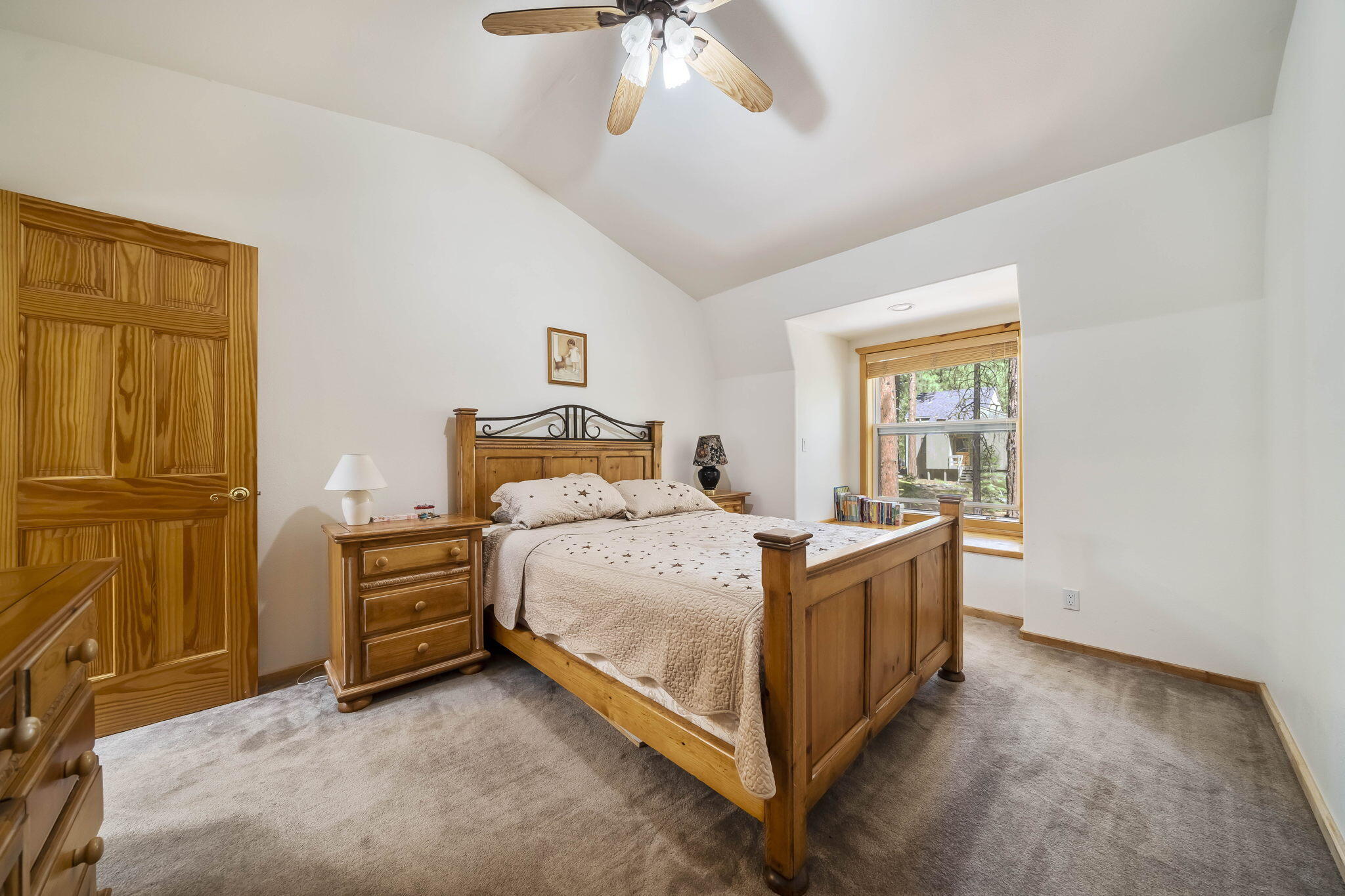 13628 Shad Bush Black Butte Ranch, OR 97759 - Photo 41 of 71 Bedroom #2 Upstairs