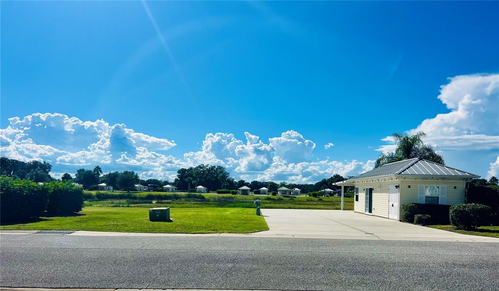 9540 Southeast 49th Terrace Webster, FL 33597 - Photo 4 of 46