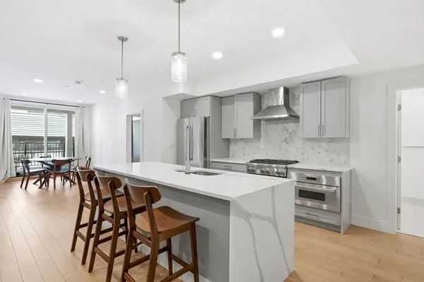 $999,000 | 50 Hichborn Street, Unit 209, Boston, MA 02135