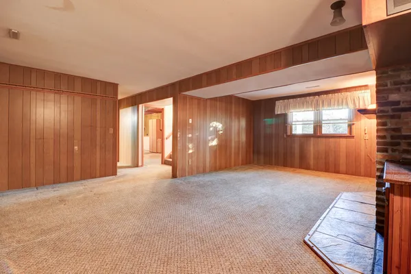 $189,000 | 3016 Schick Court, Clinton, IA 52732