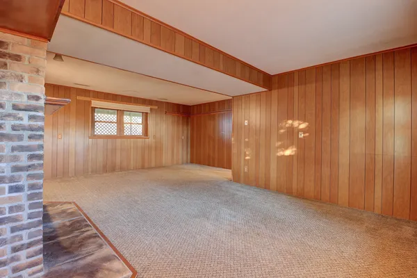 $189,000 | 3016 Schick Court, Clinton, IA 52732