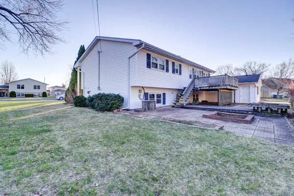 $189,000 | 3016 Schick Court, Clinton, IA 52732