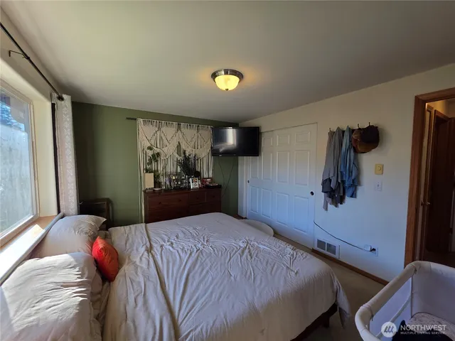 $2,795 | 1045 Coho Lane, Camano Island, WA 98282