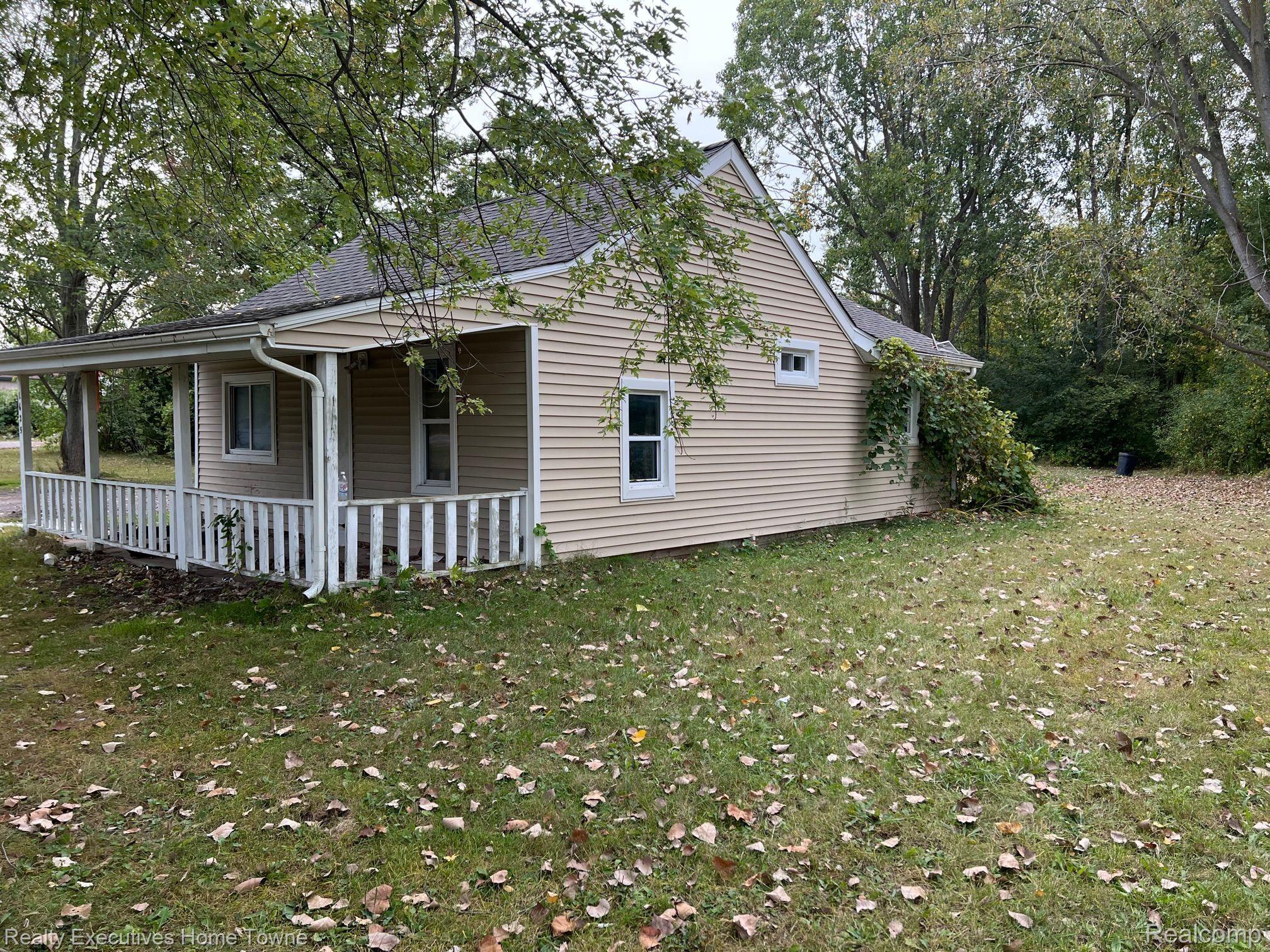 1625 Michigan Road Port Huron, MI 48060 - Photo 2 of 5 Gallery Image 2