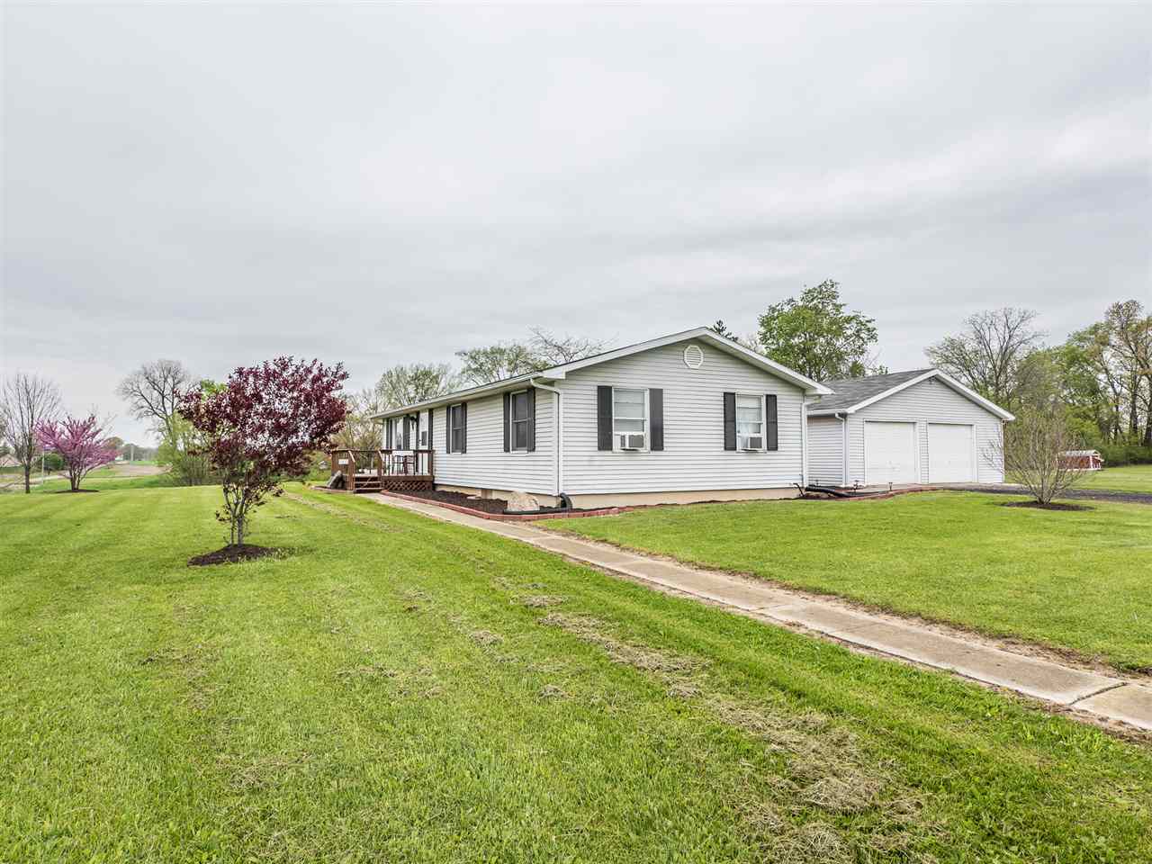 6091 County Road 36 Butler, IN 46721 - Photo 4 of 32