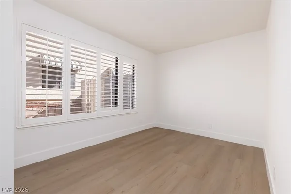 $2,990 | 3020 Donnegal Bay Drive, Las Vegas, NV 89117