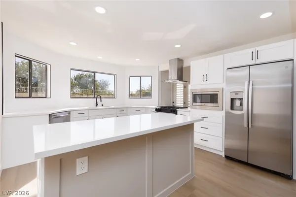 $2,990 | 3020 Donnegal Bay Drive, Las Vegas, NV 89117