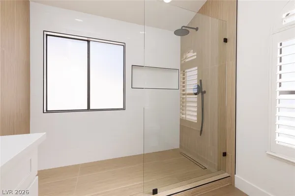 $2,990 | 3020 Donnegal Bay Drive, Las Vegas, NV 89117