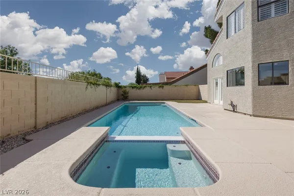 $2,990 | 3020 Donnegal Bay Drive, Las Vegas, NV 89117