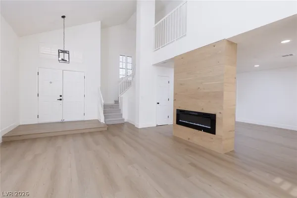 $2,990 | 3020 Donnegal Bay Drive, Las Vegas, NV 89117