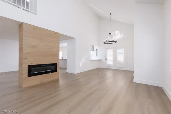 $2,990 | 3020 Donnegal Bay Drive, Las Vegas, NV 89117