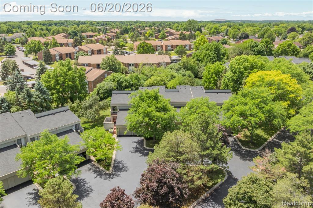 39455 Country Lane Novi, MI 48375 - Photo 49 of 52