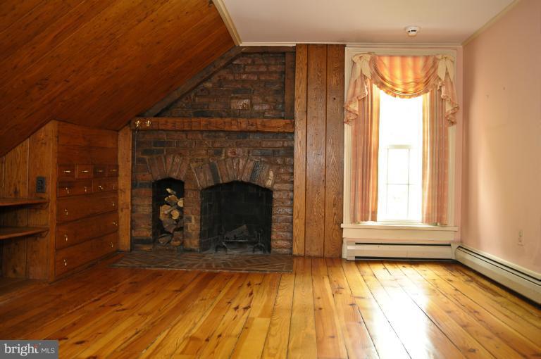 21600 Davis Mill Road Germantown, MD 20876 - Photo 24 of 30 Interior (General)