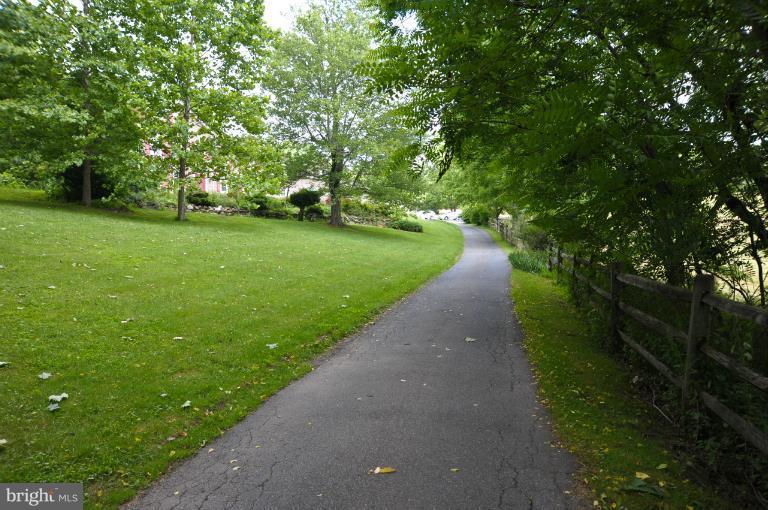 21600 Davis Mill Road Germantown, MD 20876 - Photo 29 of 30 View