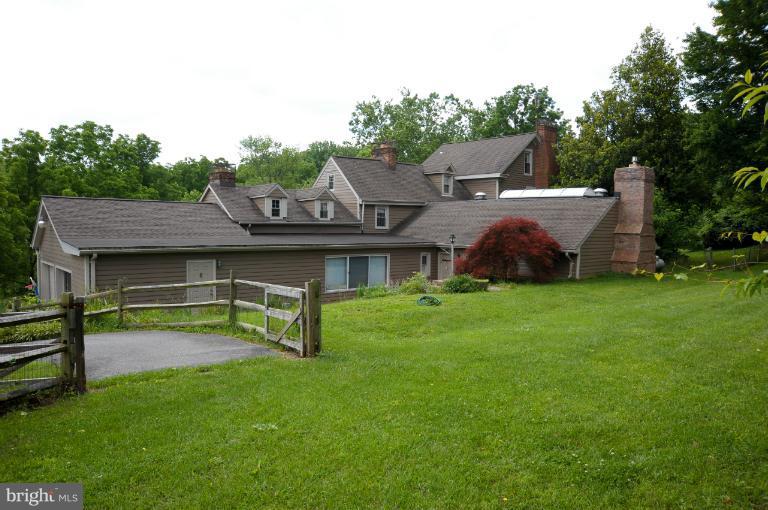 21600 Davis Mill Road Germantown, MD 20876 - Photo 8 of 30 Exterior (Front)