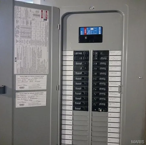 $259,000 | 6742 Foxbend Court, Florissant, MO 63033