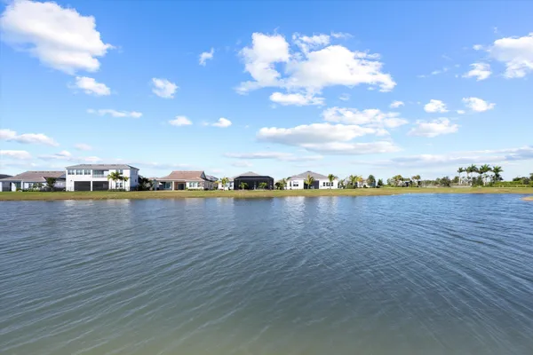 $5,500 | 4727 Estates Circle, Westlake, FL 33470