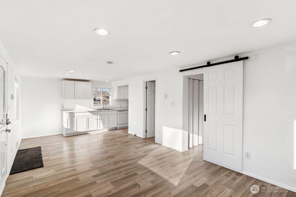 107 East Section Street Mount Vernon, WA 98273 - Photo 7 of 17