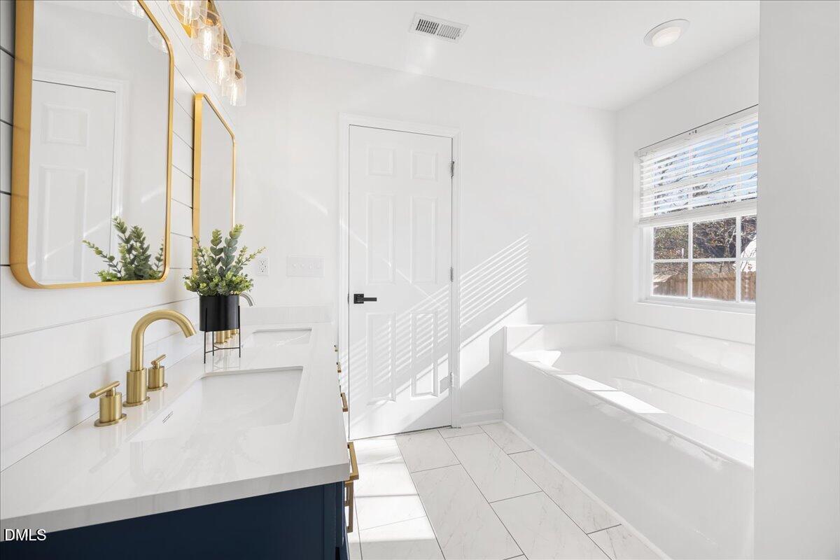 1412 Ricochet Drive Raleigh, NC 27610 - Photo 20 of 41 26-2A1A3803